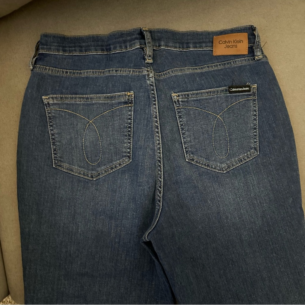 Calvin Klein High Rise Straight Jeans - Picture 4 of 6